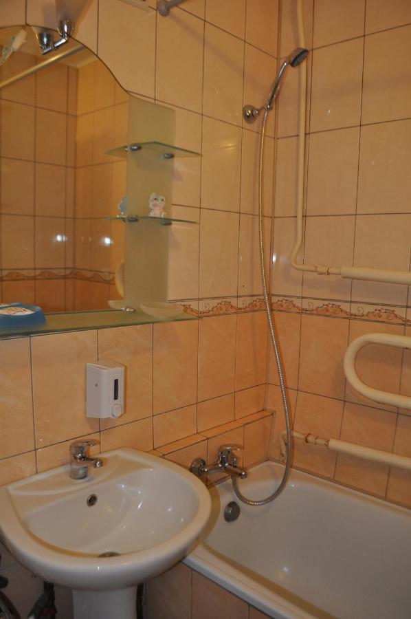 Apartment For Rent Reasonable Price Kremenchuk Exterior photo